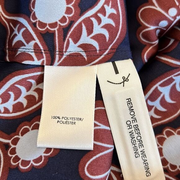 Ann Taylor black burgundy floral short sleeve blouse Size M - Picture 9 of 9